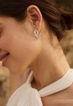 San Saru PENDIENTES MUNRU (25MM)