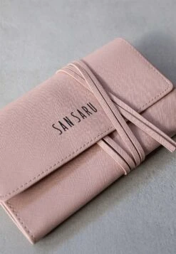 San Saru JOYERO YAATRA ROSA