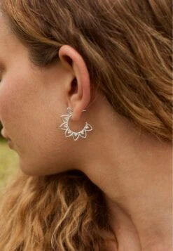 San Saru PENDIENTES INDUMATHI (30MM)