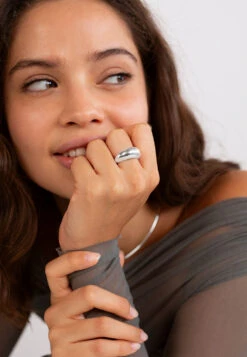 San Saru ANILLO MAHARANI