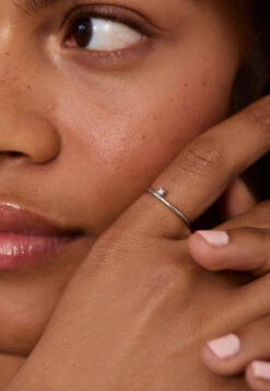 San Saru ANILLO CASSIOPEIA ORO BLANCO