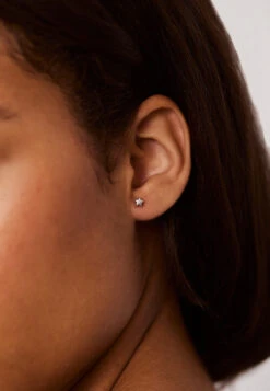 San Saru PENDIENTES PROCYON ORO BLANCO