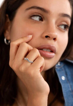 San Saru ANILLO SEVTI